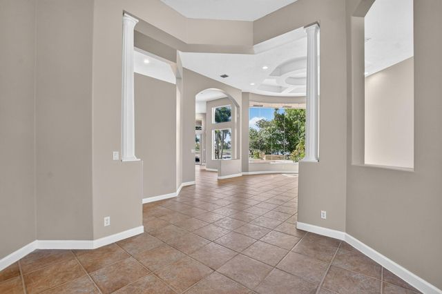 8100 Muirhead Circle, Boynton Beach, FL 33472