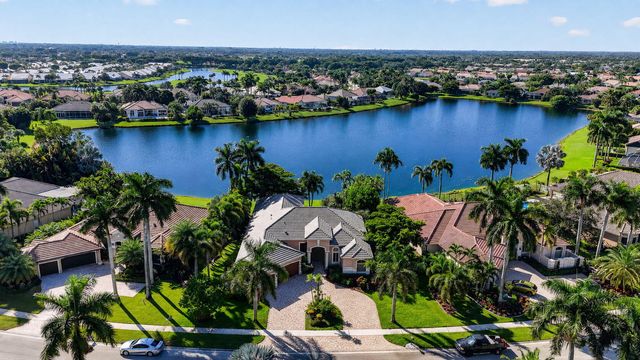 8100 Muirhead Circle, Boynton Beach, FL 33472
