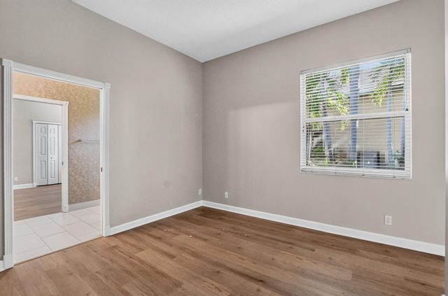 8100 Muirhead Circle, Boynton Beach, FL 33472