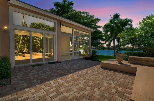 8100 Muirhead Circle, Boynton Beach, FL 33472