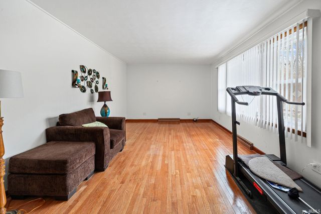 17 Wea Oaks Drive, Lafayette, IN 47909