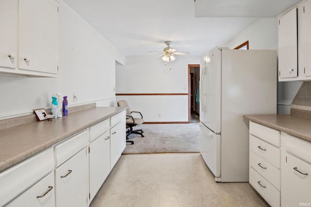 17 Wea Oaks Drive, Lafayette, IN 47909