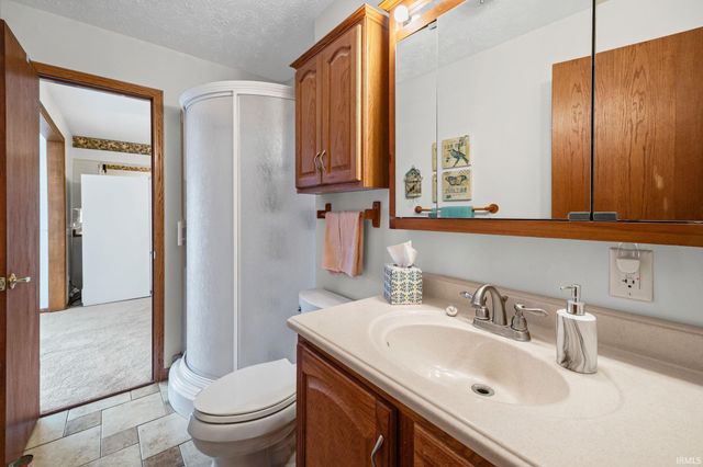 17 Wea Oaks Drive, Lafayette, IN 47909