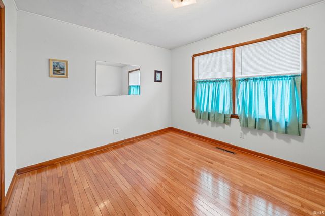 17 Wea Oaks Drive, Lafayette, IN 47909