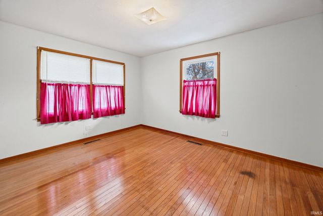 17 Wea Oaks Drive, Lafayette, IN 47909