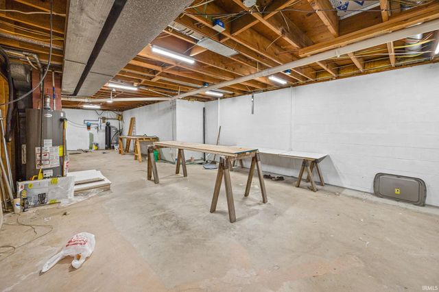 17 Wea Oaks Drive, Lafayette, IN 47909