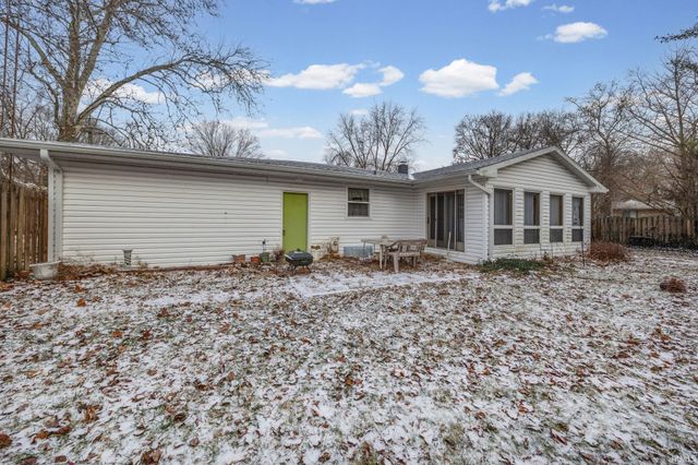 17 Wea Oaks Drive, Lafayette, IN 47909