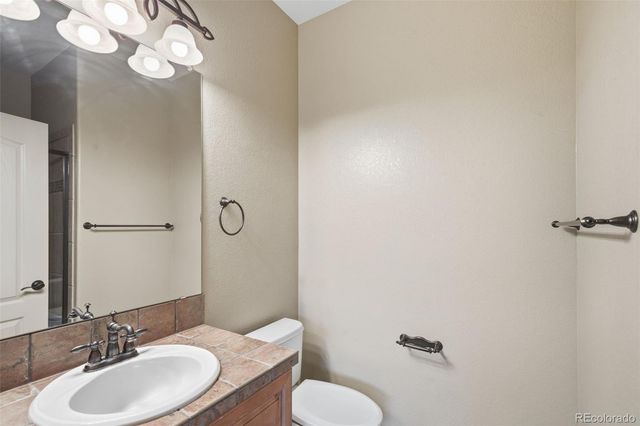 10977 Glengate Circle, Littleton, CO 80130