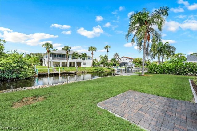 27150 Esther DR, Bonita Springs, FL 34135