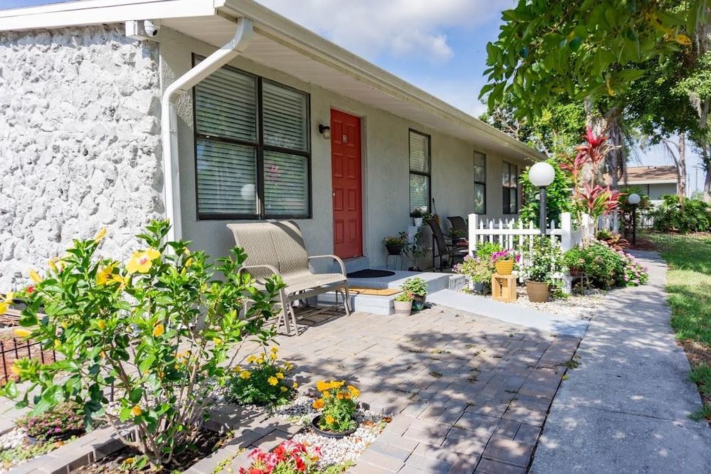 1400 STRAWBERRY PLACE 6, Plant City, FL 33563