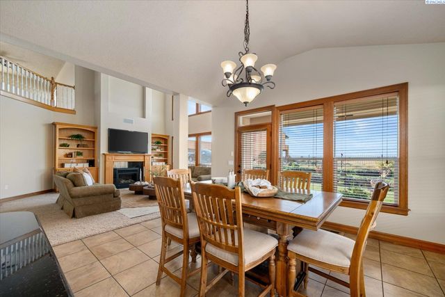 3020 Redrock Ridge Loop, Richland, WA 99354