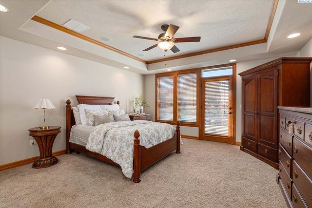 3020 Redrock Ridge Loop, Richland, WA 99354