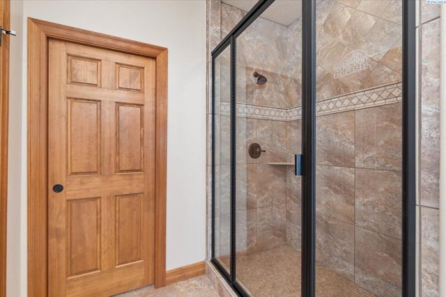 3020 Redrock Ridge Loop, Richland, WA 99354