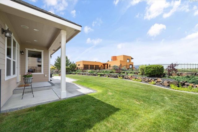 3020 Redrock Ridge Loop, Richland, WA 99354