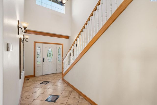 3020 Redrock Ridge Loop, Richland, WA 99354