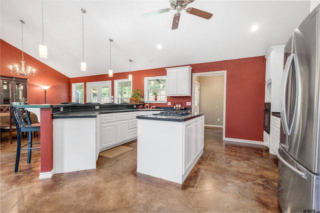 2657 CR 2724, Mineola, TX 75773