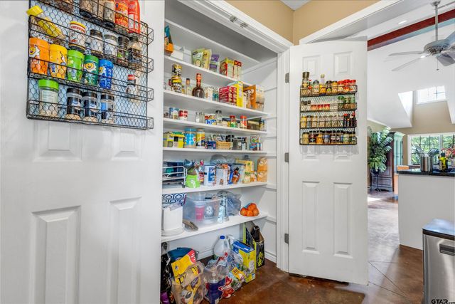 2657 CR 2724, Mineola, TX 75773