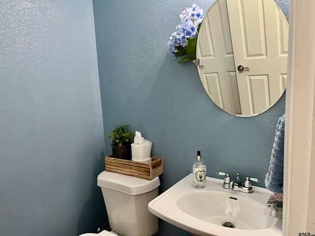 2657 CR 2724, Mineola, TX 75773