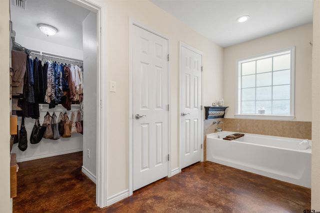 2657 CR 2724, Mineola, TX 75773