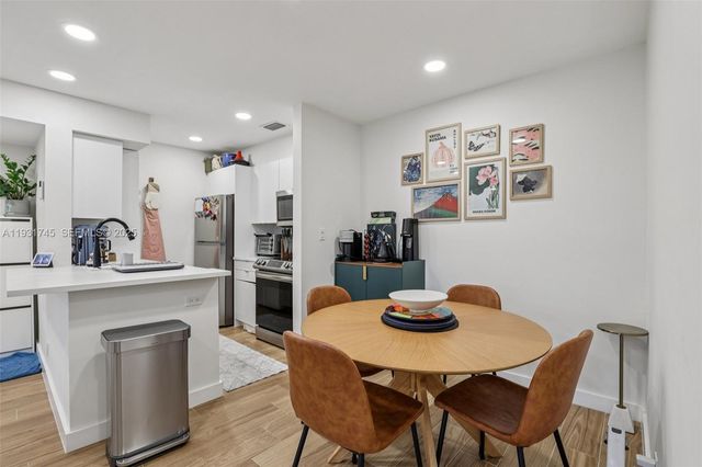 2926 S University Dr 6204, Davie, FL 33328