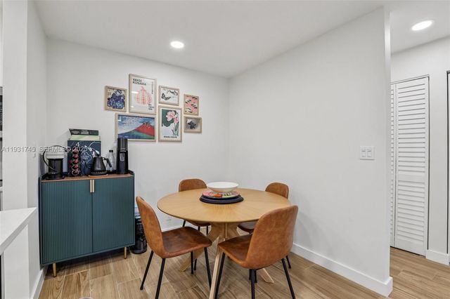 2926 S University Dr 6204, Davie, FL 33328