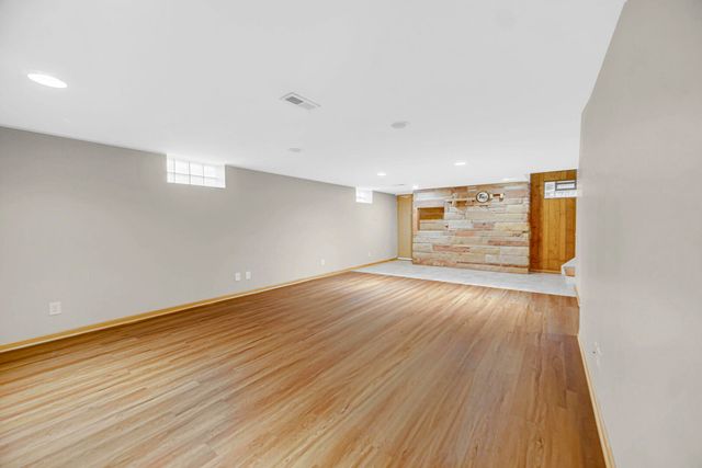 1634 Wilson Street, Munster, IN 46321