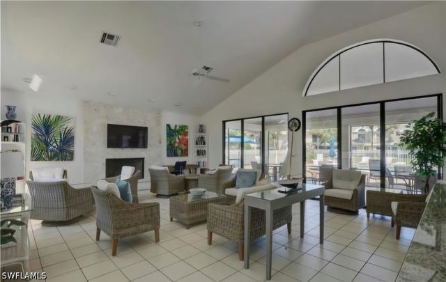 50 Emerald Woods DR A9, Naples, FL 34108