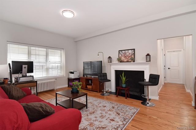 4 Park Lane 1H, Mount Vernon, NY 10552