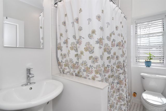 4 Park Lane 1H, Mount Vernon, NY 10552