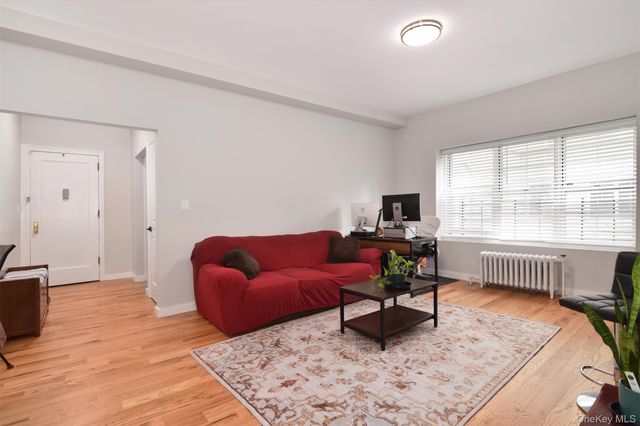 4 Park Lane 1H, Mount Vernon, NY 10552