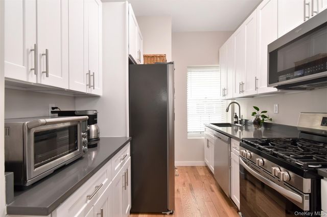 4 Park Lane 1H, Mount Vernon, NY 10552