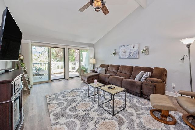 3278 Amethyst Dr, Cameron Park, CA 95682