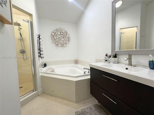 454 SW 5th Ave 7, Fort Lauderdale, FL 33315