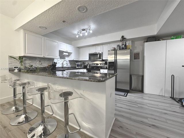 454 SW 5th Ave 7, Fort Lauderdale, FL 33315