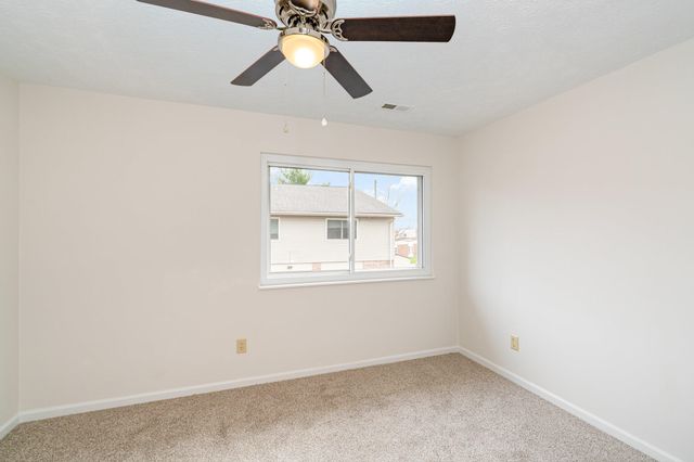 1060 Oakwood Court, 4, Independence, KY 41051