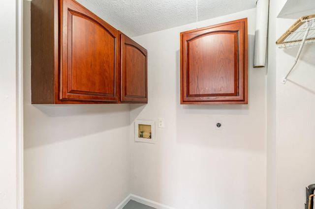 1060 Oakwood Court, 4, Independence, KY 41051