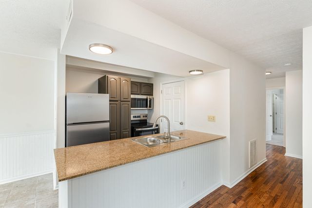 1060 Oakwood Court, 4, Independence, KY 41051