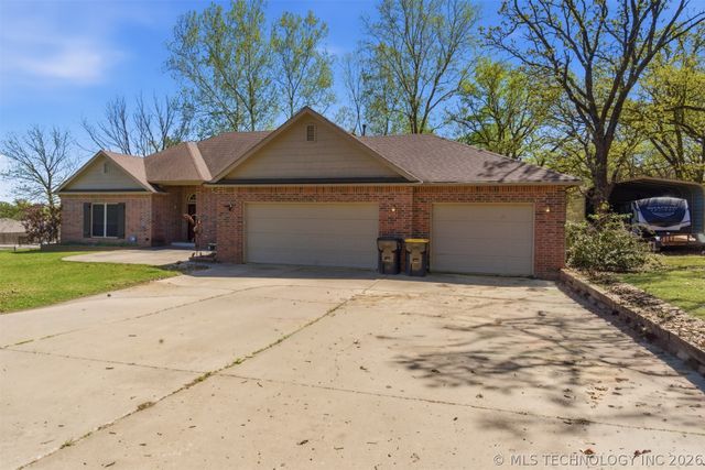 27362 E 146th Street S, Coweta, OK 74429