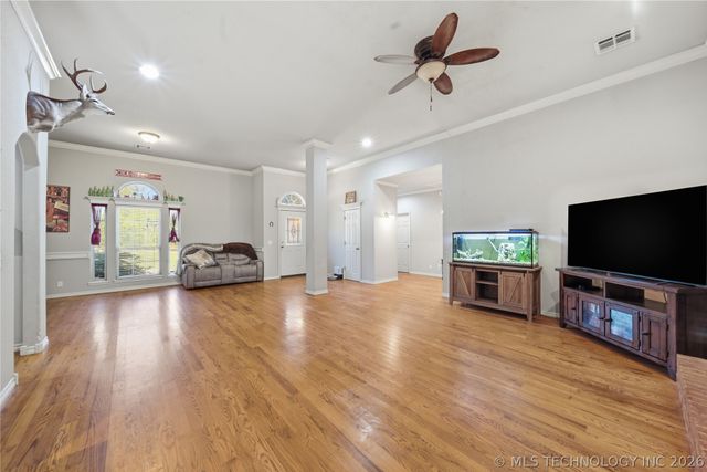 27362 E 146th Street S, Coweta, OK 74429