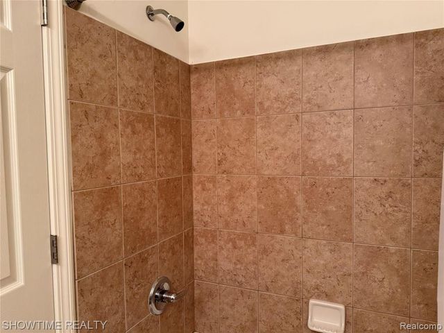 25938 Maritime Circle, Harrison Twp, MI 48045