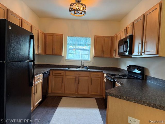 25938 Maritime Circle, Harrison Twp, MI 48045