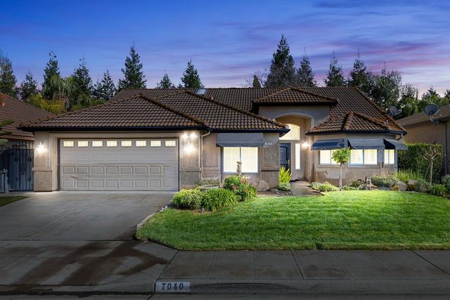 7040 N Warren Avenue, Fresno, CA 93711
