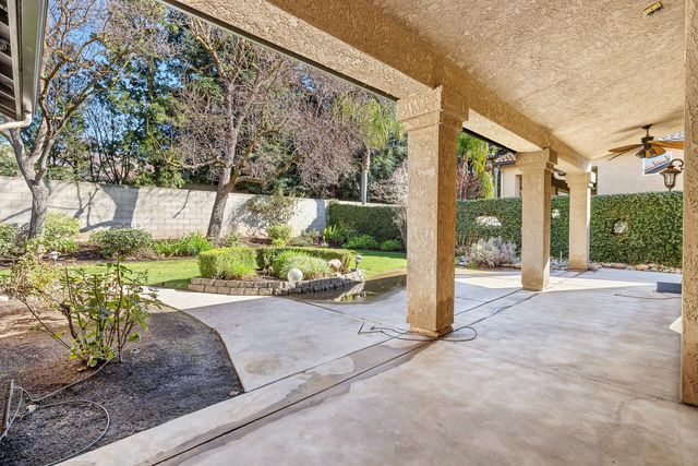 7040 N Warren Avenue, Fresno, CA 93711