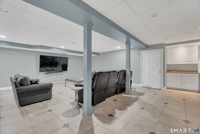 141 Putting Green Road, Trumbull, CT 06611