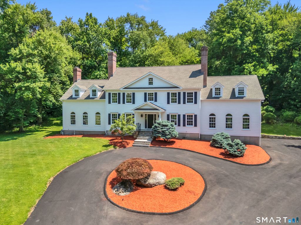 141 Putting Green Road, Trumbull, CT 06611