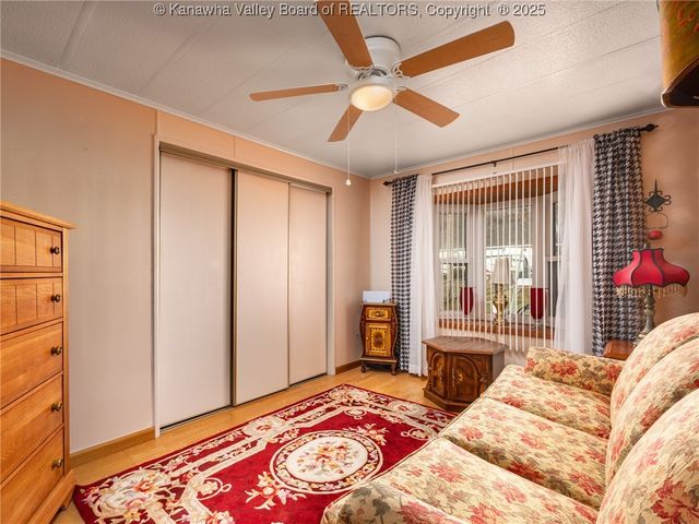 3102 Maple Street, Belle, WV 25015