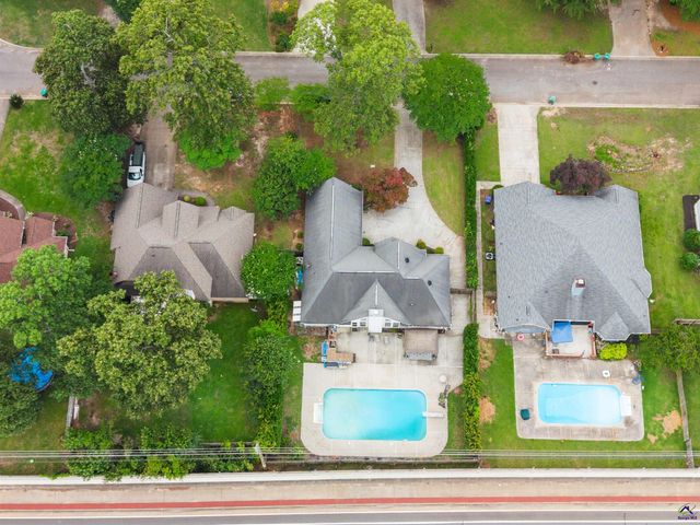 107 Forest Lawn, Bonaire, GA 31005