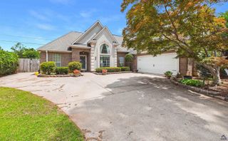 107 Forest Lawn, Bonaire, GA 31005