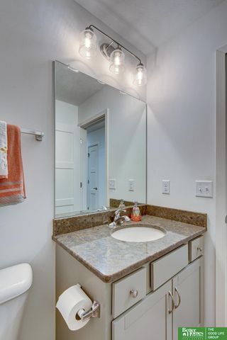 16929 Nebraska Avenue, Omaha, NE 68116