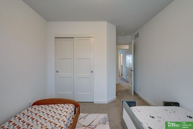 16929 Nebraska Avenue, Omaha, NE 68116